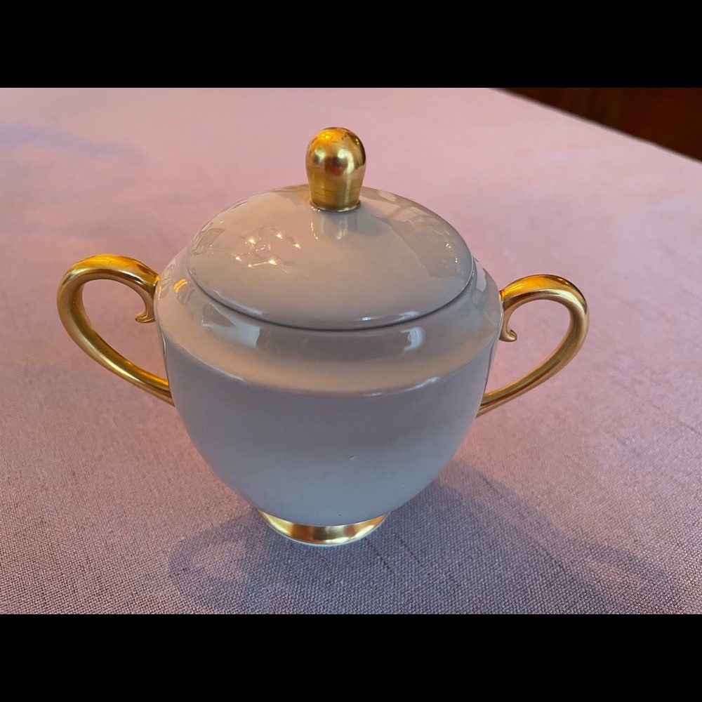 Vintage Flintridge China Sugar Bowl & Lid, Blue & Gold.